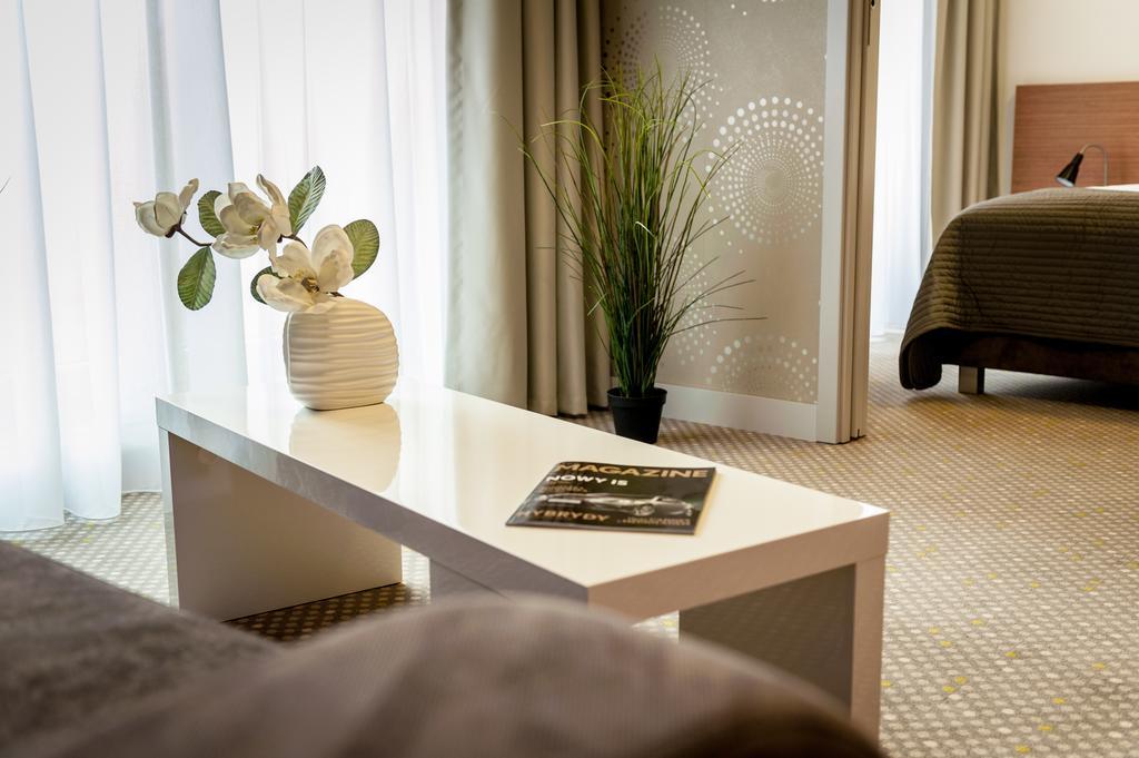 Rest Apartments Breslau Zimmer foto